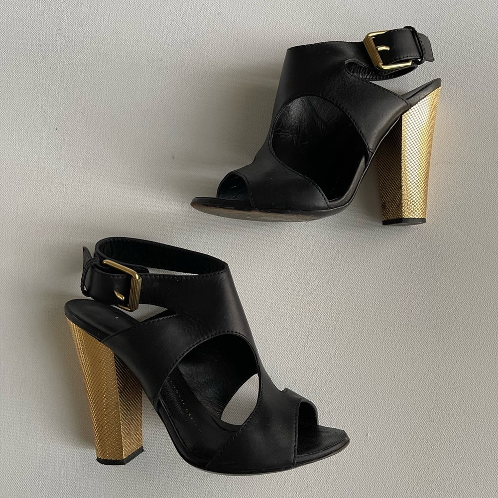 Giuseppe Zanotti black cut out blocked heel sandal 36.5
